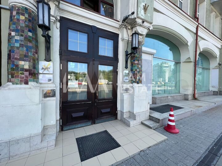 Здание, 1520 м²