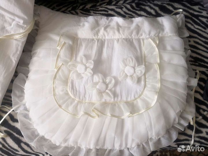 Бортики в кроватку, балдахин