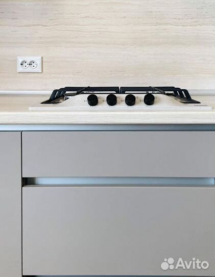 Кухонный гарнитур угловой