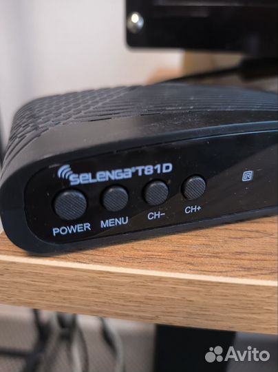 Продам тв приставку с монитором 15