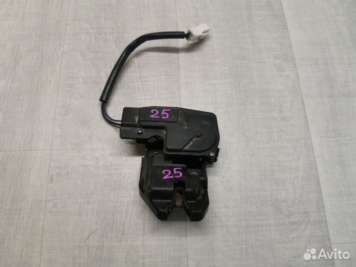 Замок багажника Chevrolet Epica V250 2.0 X20D1