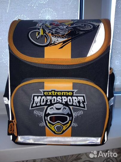 Школьный рюкзак