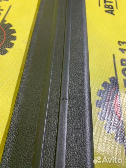 Накладка порога передняя правая Kia Cerato 3 YD