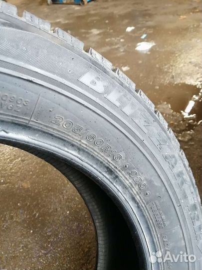 Bridgestone Blizzak Revo GZ 205/60 R16