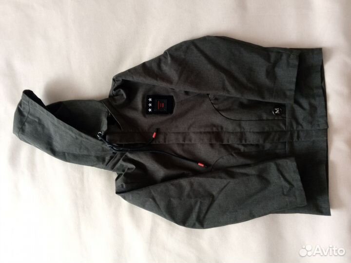 Куртка весенняя на мальчика 140