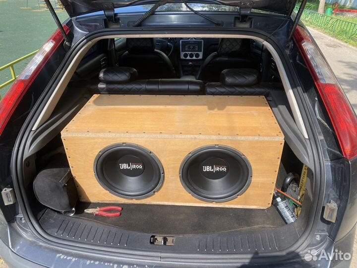 Сабвуфер и усилитель