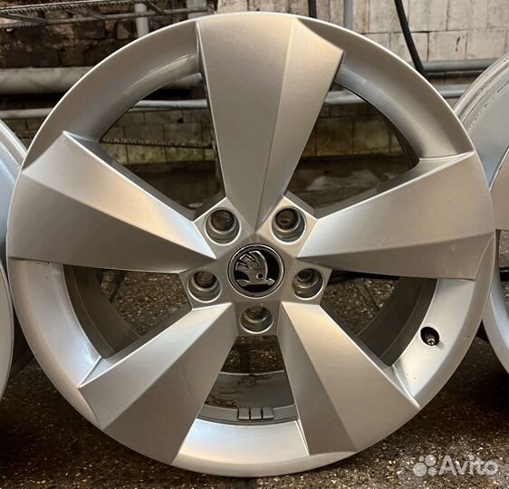 Оригинальные литые диски Skoda Kodiaq R17