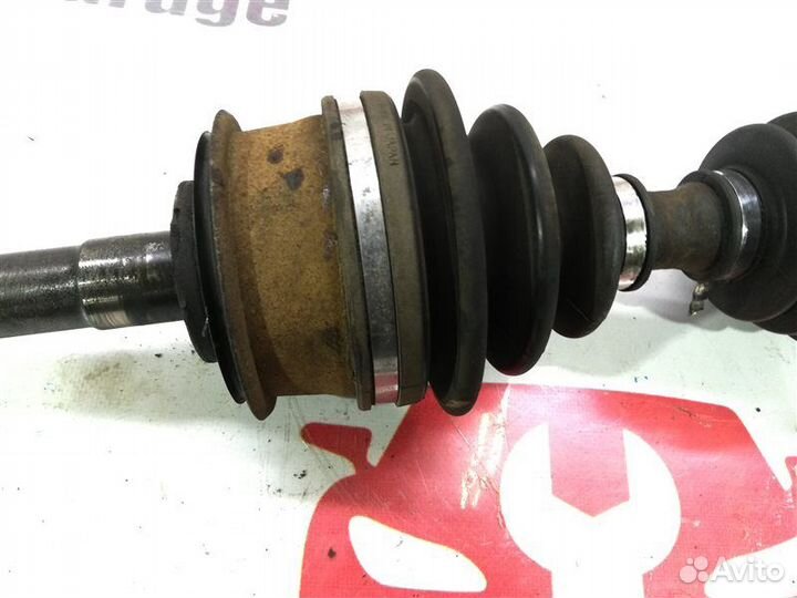 Привод передний левый Toyota Hiace KZH106W 1kzte