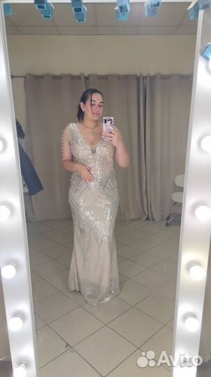 Вечернее платье в пол 46 размер