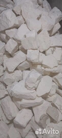 Мел природный кусковой разный