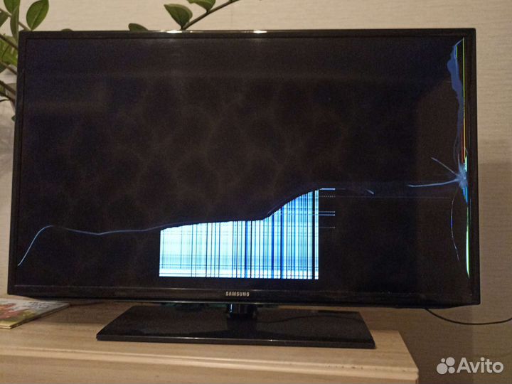 Телевизор samsung