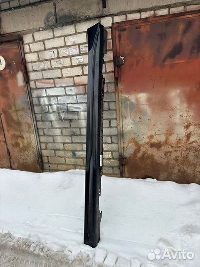 Продам левый М-порог на бмв F30/31/LCI