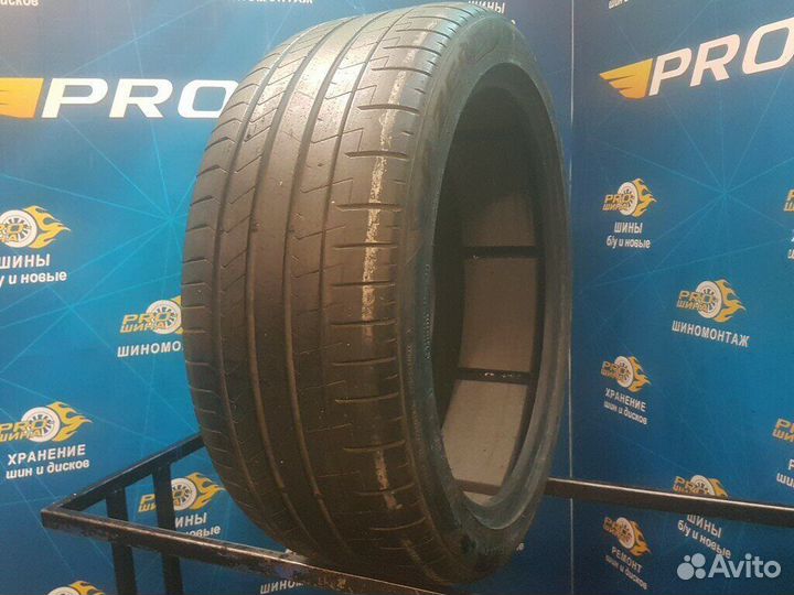 Pirelli P Zero PZ4 275/40 R22