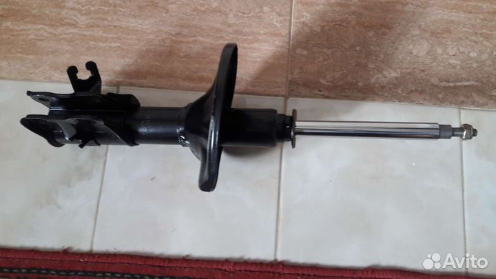 Амортизатор мицубиси каризма и space star