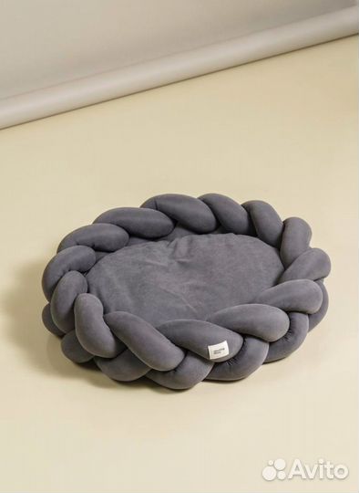 Лежанка для собаки