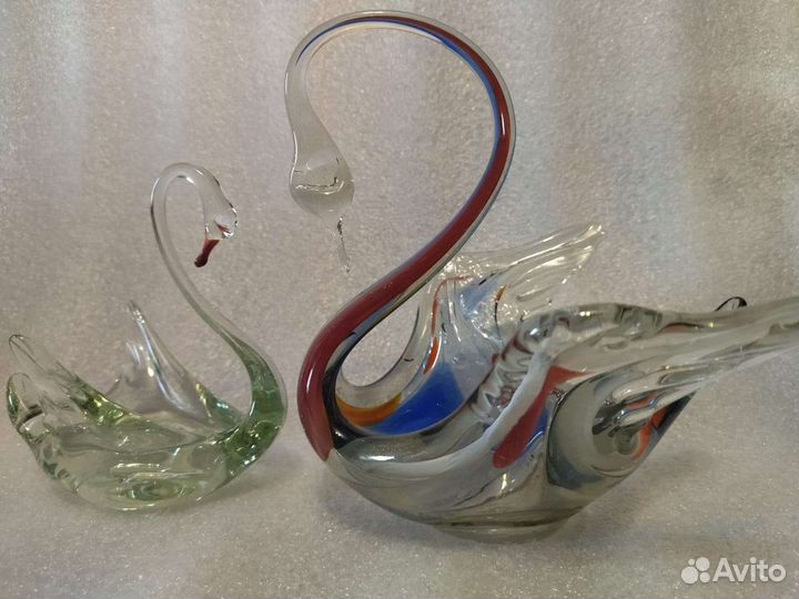 Лебеди цветное стекло СССР пара