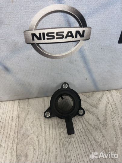 Фланец крышка термостата Nissan almera G15