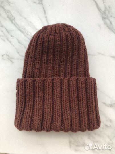 Женская зимняя шапка