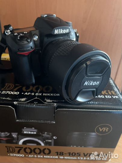 Зеркальный фотоаппарат Nikon D7000