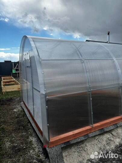 Теплица из поликарбоната усиленная с двойной дугой