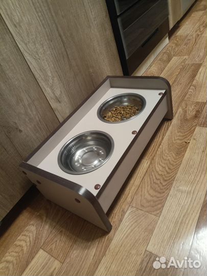 Кормушка для животных