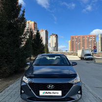 Hyundai Solaris 1.6 AT, 2018, 342 000 км, с пробегом, цена 880 000 руб.