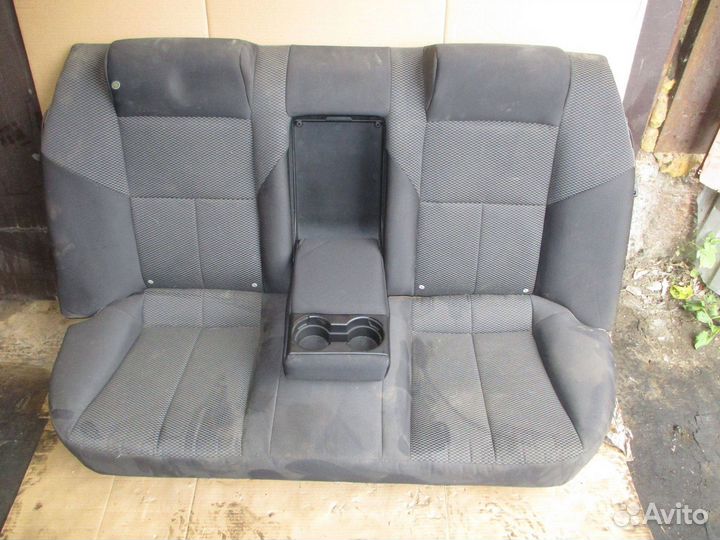 Сиденье заднее (диван) Mitsubishi Galant 9