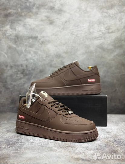 Nike Air Force 1 Low Supreme