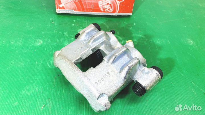 Суппорт тормозной передний правый Peugeot Boxer