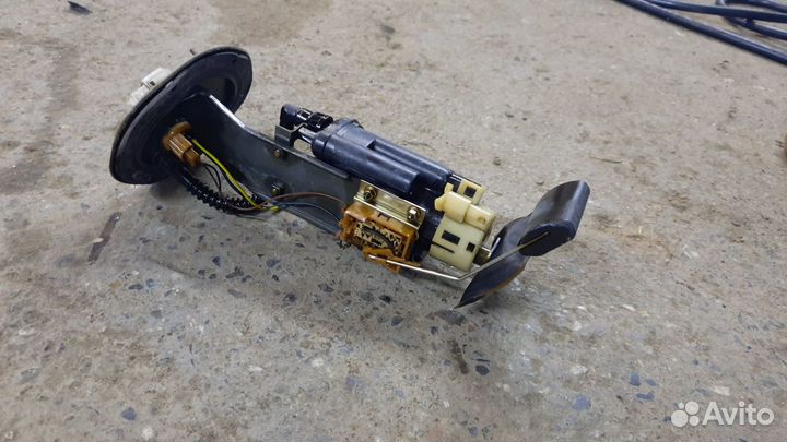 Hyundai Sonata EF 2.7 - топливный насос