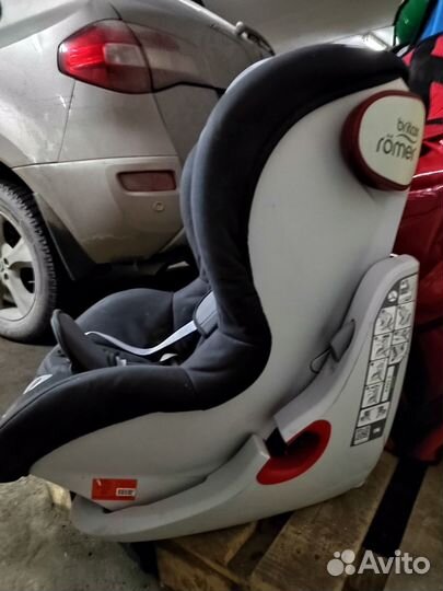 Автомобильное кресло britax romer