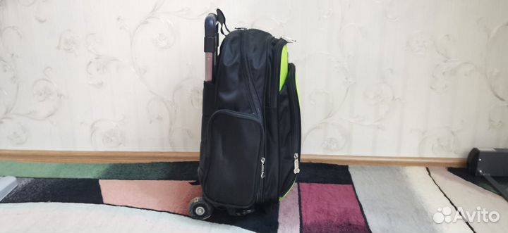 Детский рюкзак для спорта и отдыха на колёсиках