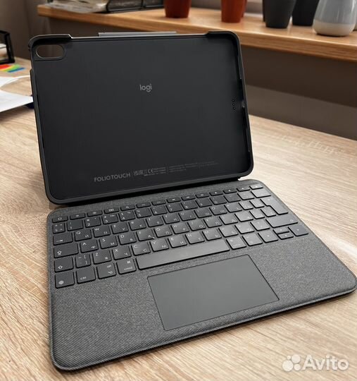 Клавиатура logitech для iPad air (4-5 поколение)