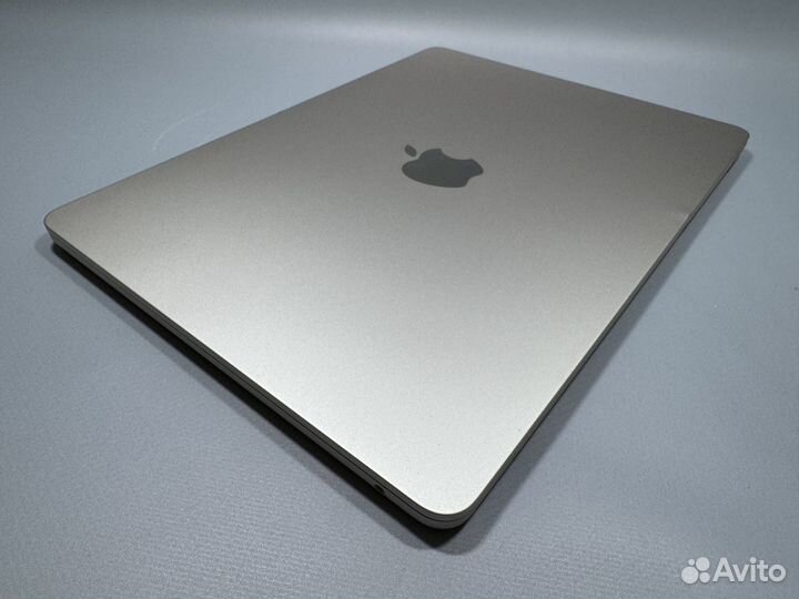 Apple MacBook air 13 2022 m2 256 (небольшое повреж