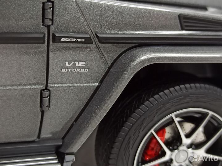 Mercedes G65 Amg Biturbo 2015 (W463) 1:18 Almost