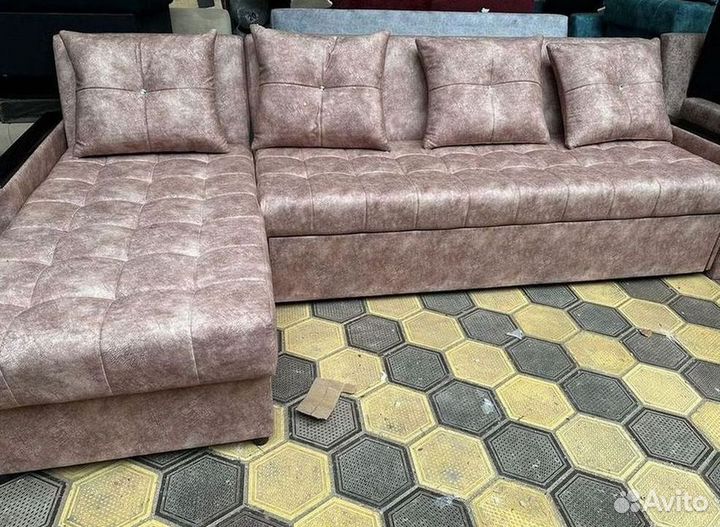 Диван угловой на заказ не б/у