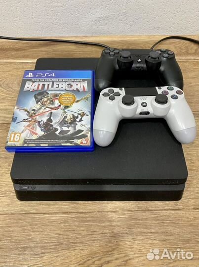 Sony PS4 1 tb + 2 геймпада + 3 игры на двоих