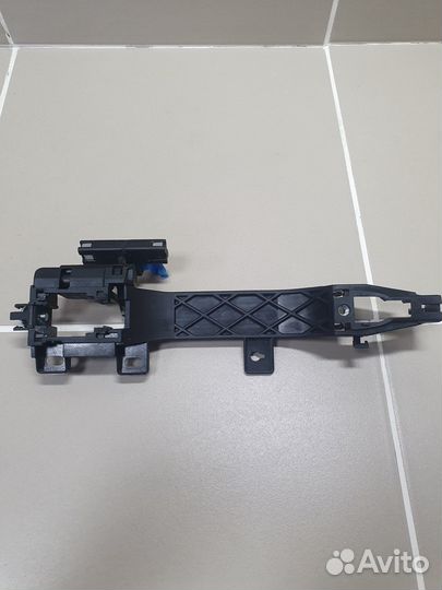 Кронштейн ручки двери передней правой Chery Tiggo4