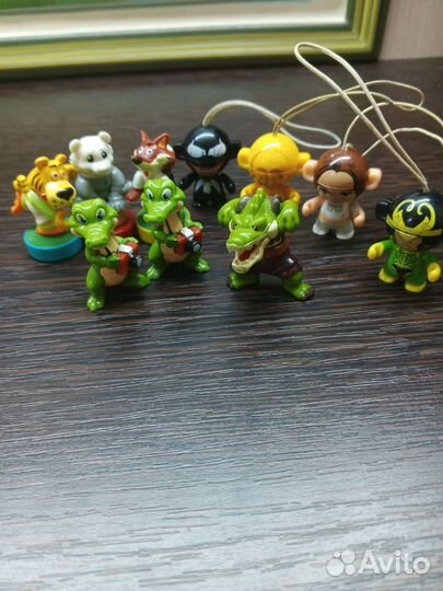 Игрушки Киндер