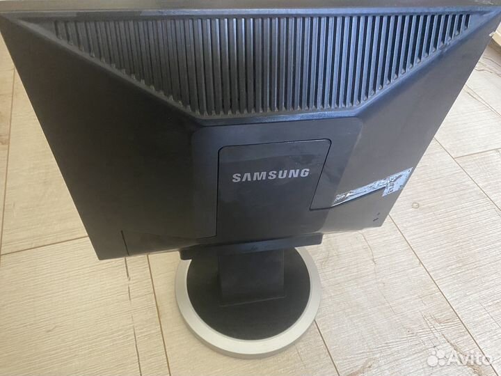 Мониторы 17 дюймов