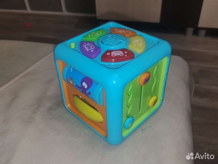 Развивающий музыкальный кубик