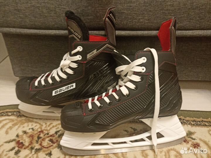 Коньки хоккейные