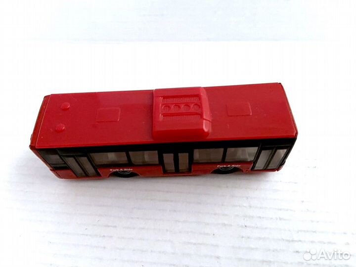 Модель - Автобус Siku H0 1021