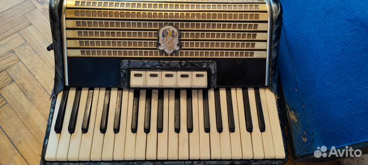 Аккордеон Weltmeister 3 4