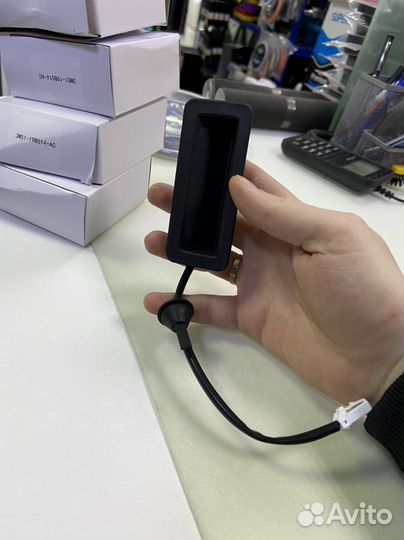 Кнопка открывания багажника ford focus 2