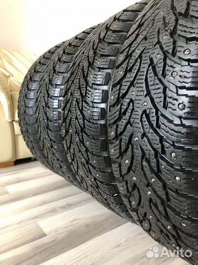 Nokian Tyres Hakkapeliitta 9 215/55 R17