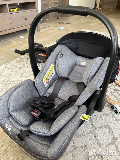 Автокресло люлька Joie i-Level + база i-Size