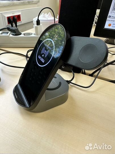 Беспроводная зарядная станция 3в1