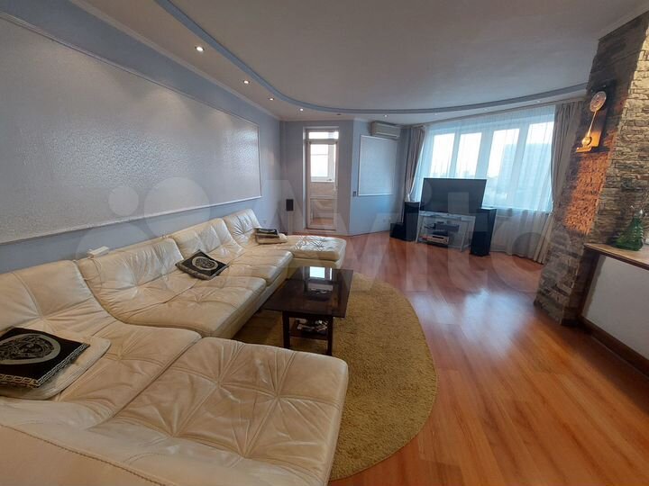 3-к. квартира, 135 м², 10/17 эт.