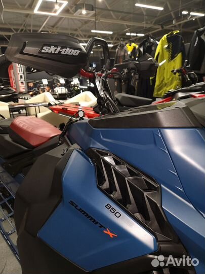 Снегоход 2025 Summit X Expert 